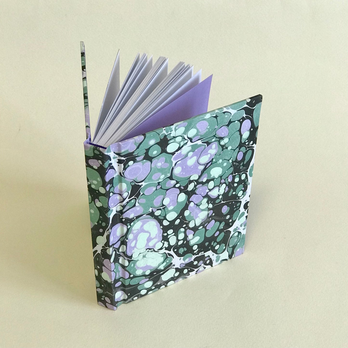 Carnet de notes marbré - Lilas et vert