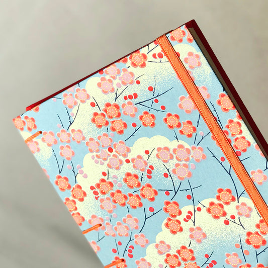 Carnet de notes fleuris nouages argentés