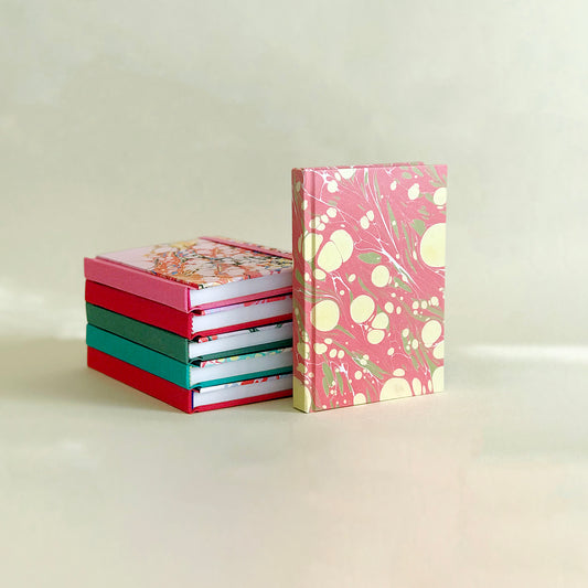 Carnet de notes marbré - rose et jaune pâle
