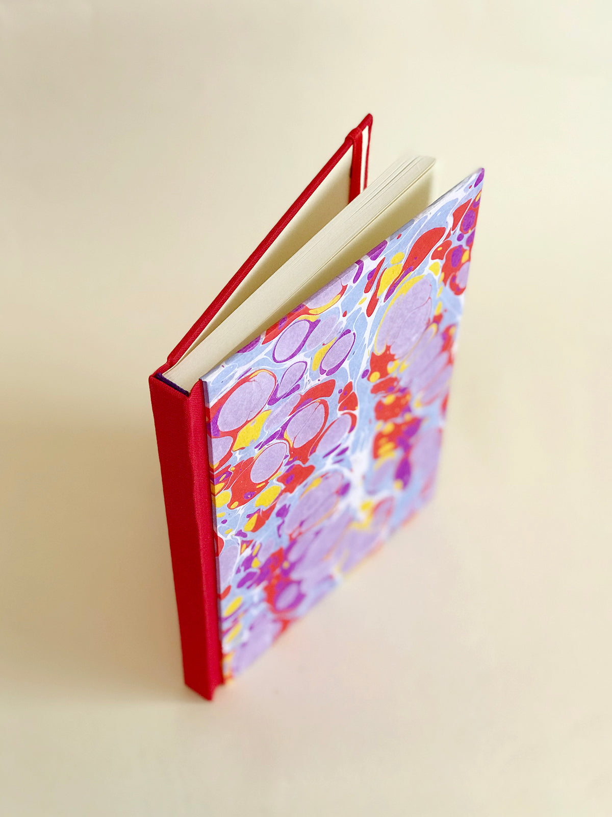 Carnet de notes marbré grand - rouge et violet